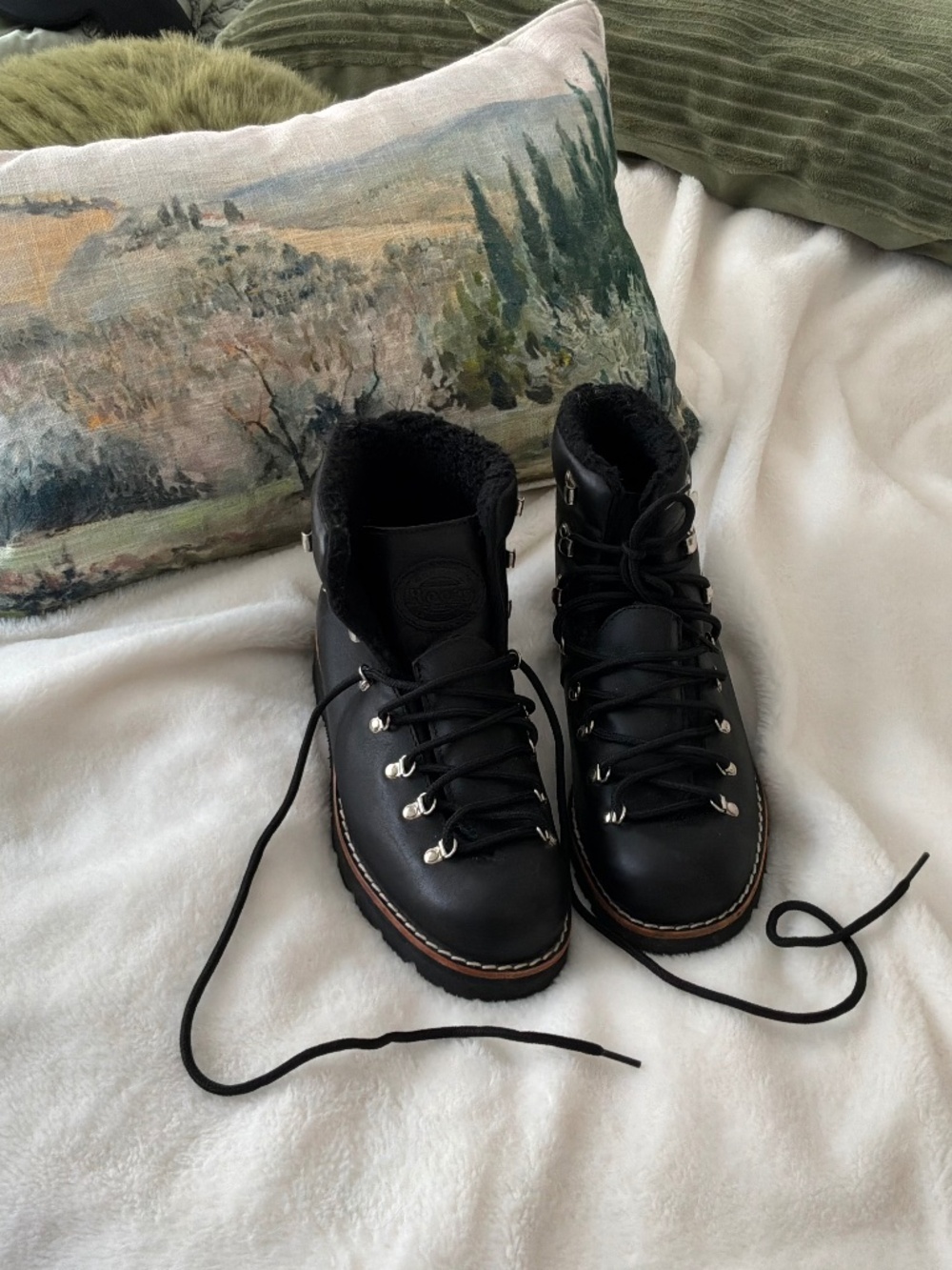 Roots Canada Men’s Nordic Black Leather HikerSherpa Boots Size 9D (Fits W11)
